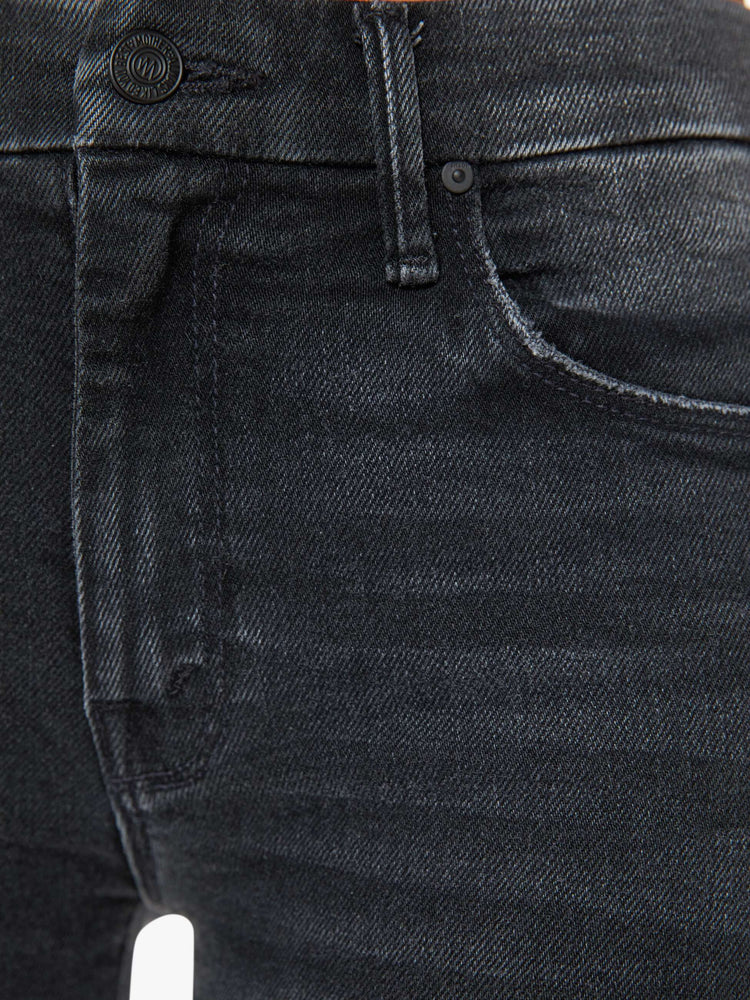 Swatch view of a woman back mid-rise skinny jean with 29 inch inseam.