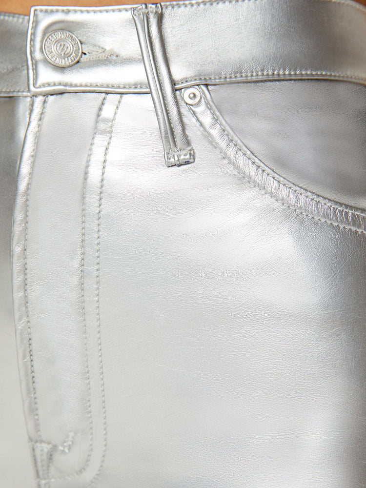 Swatch view of a woman metallic faux leather super high-waisted skinny  pant with a long 31-inch inseam and a clean hem.