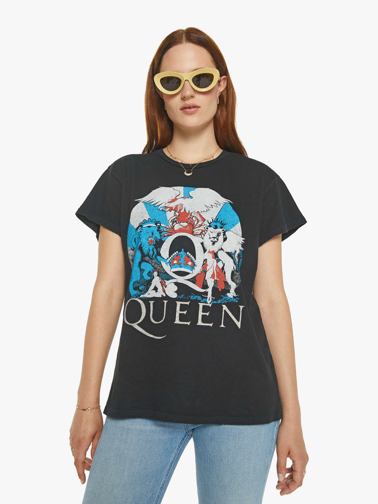 Front view of a black crew neck tee featuring a Queen graphic.