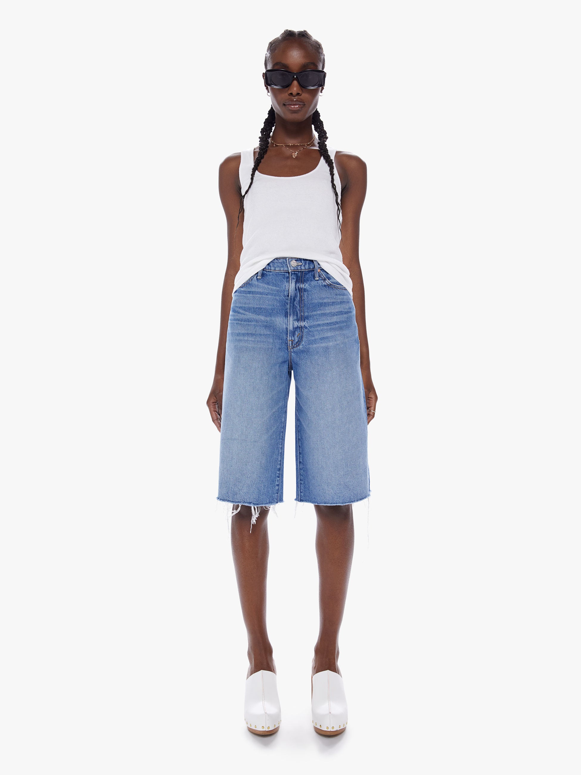 THE UNDERCOVER SHORT FRAY PRETTY IS AS PRETTY DOES | MOTHER DENIM